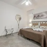 Calarossa Tourist House Di Aleeanny Апартаменты Терразини